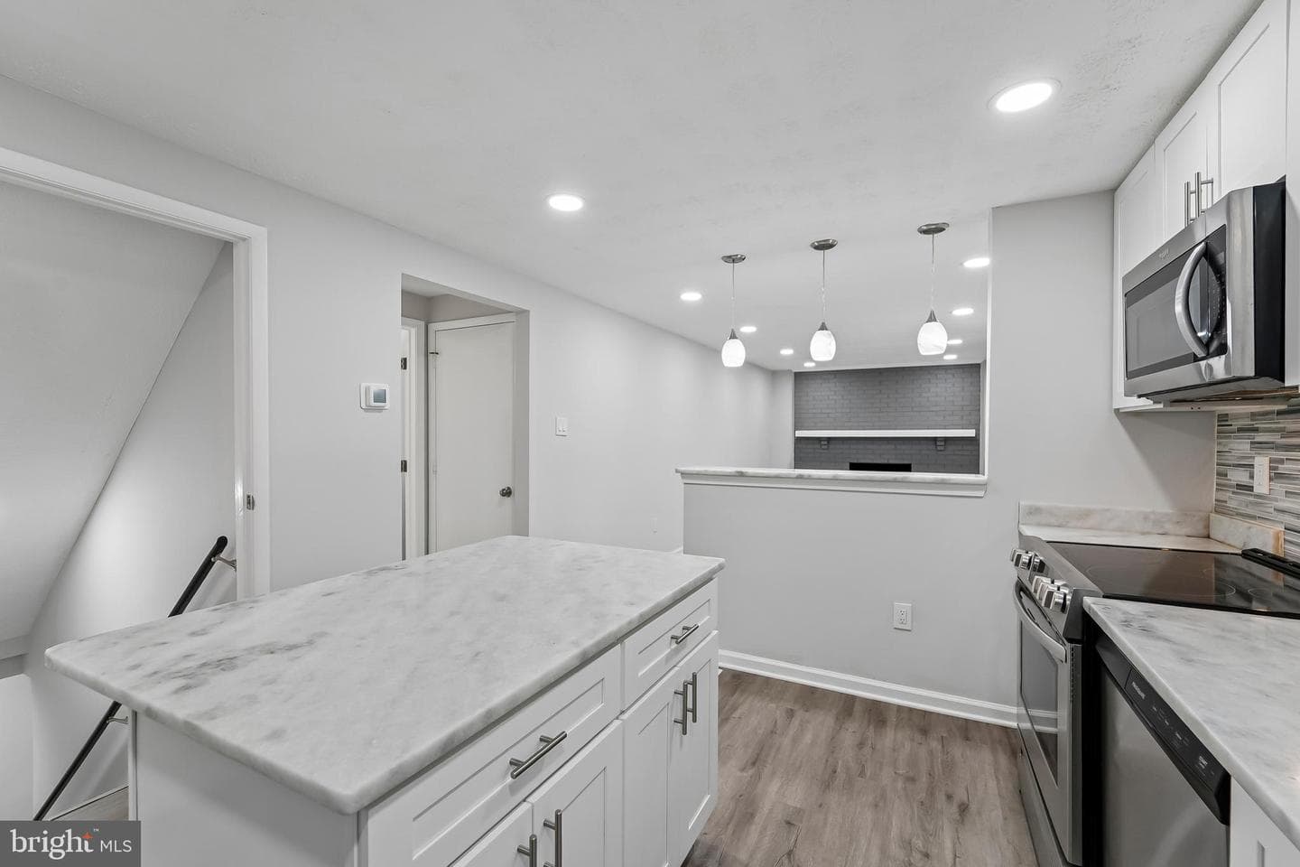 14026 Briarwood Dr photo 17