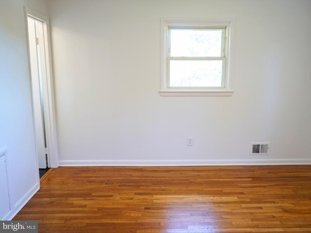 6808 Emerson Street photo 10
