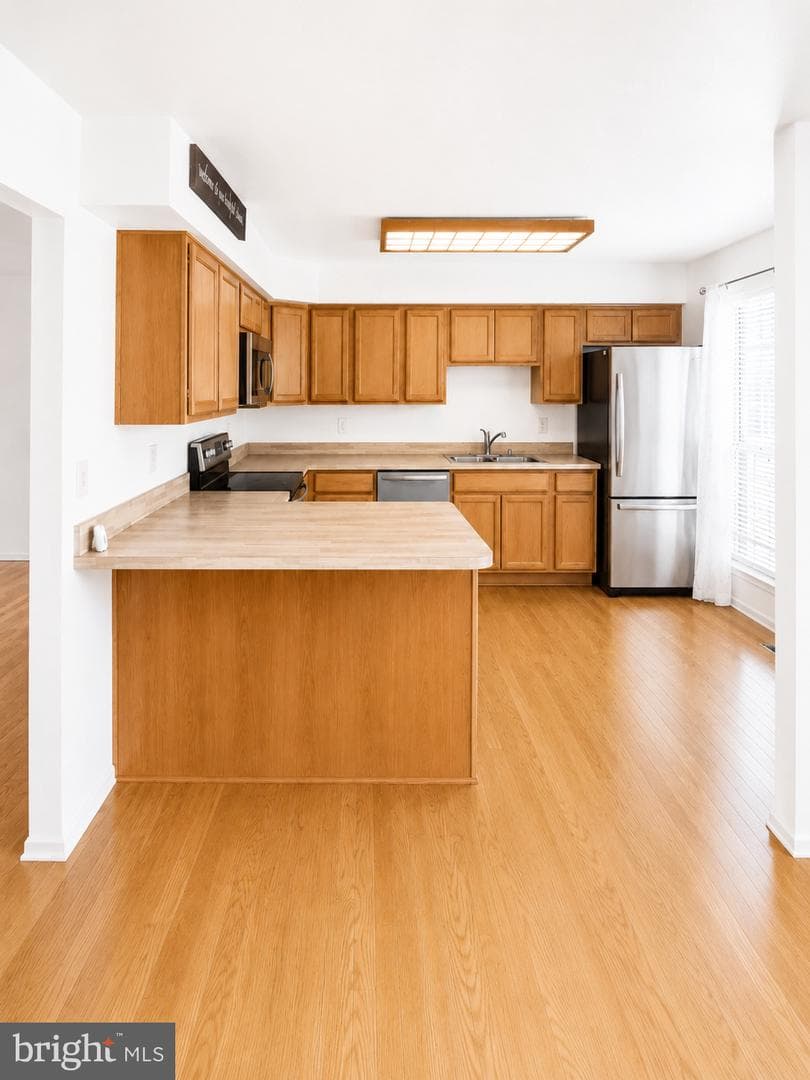 303 Meadow Way photo 3