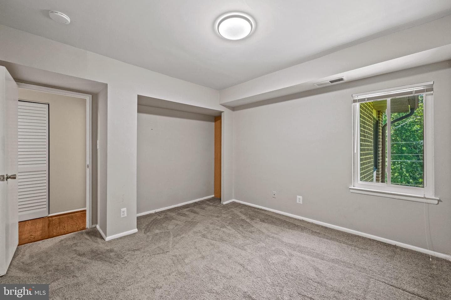 11220 Cherry Hill Rd # 304 photo 28