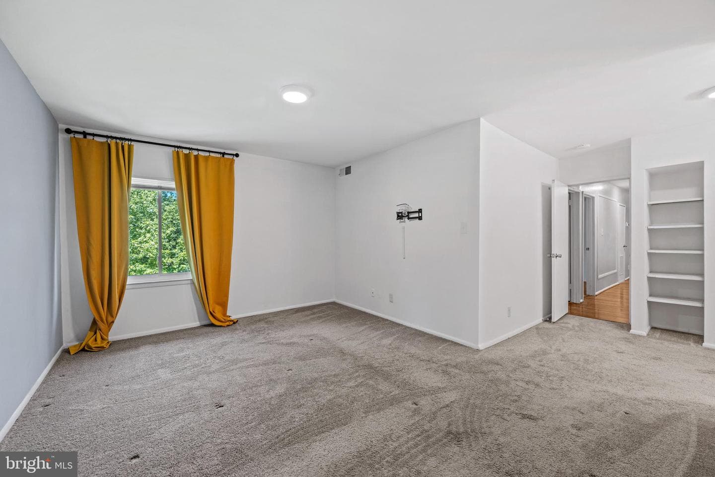 11220 Cherry Hill Rd # 304 photo 31