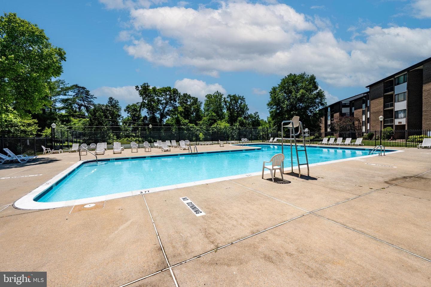 11220 Cherry Hill Rd # 304 photo 37