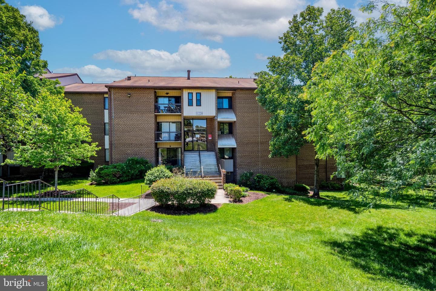 11220 Cherry Hill Rd # 304 photo 5