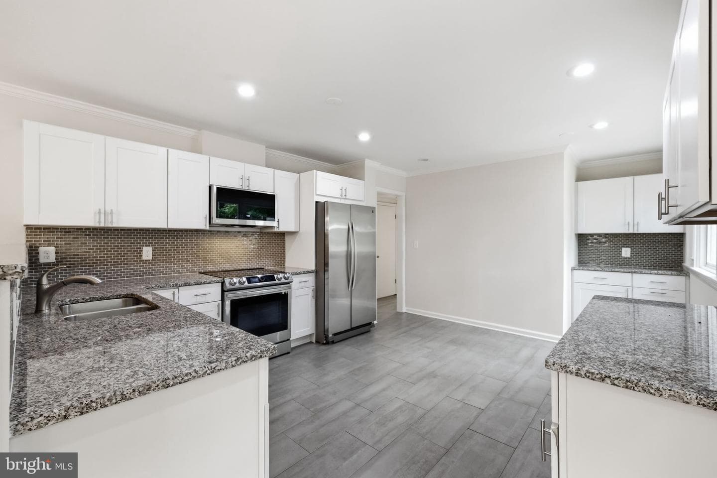 3517 Marlbrough Way photo 23