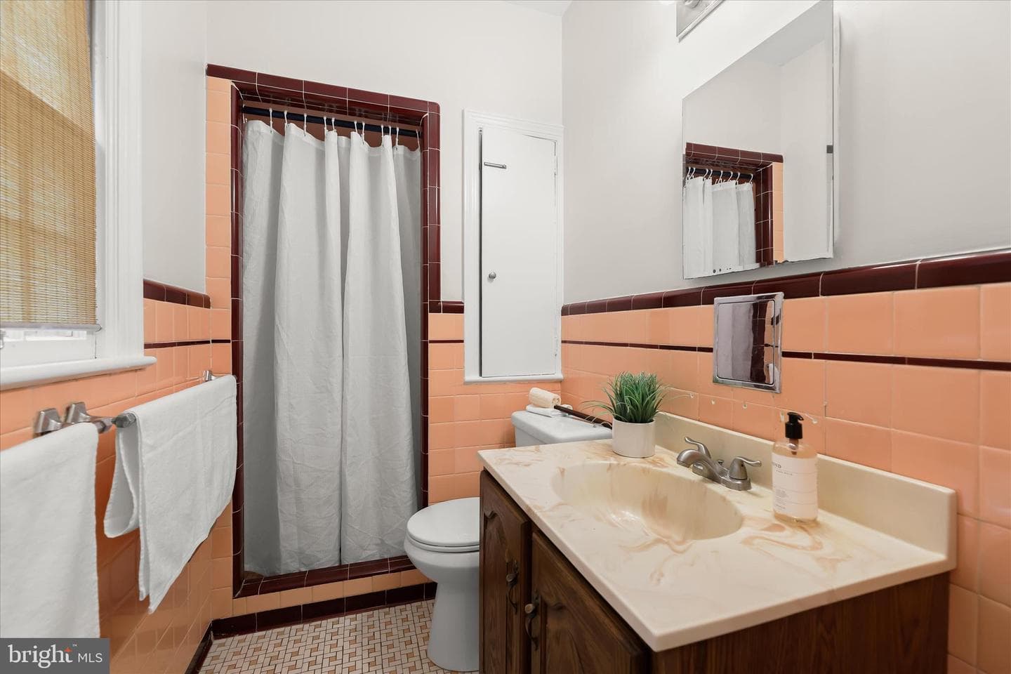 4104 Woodberry Street photo 15