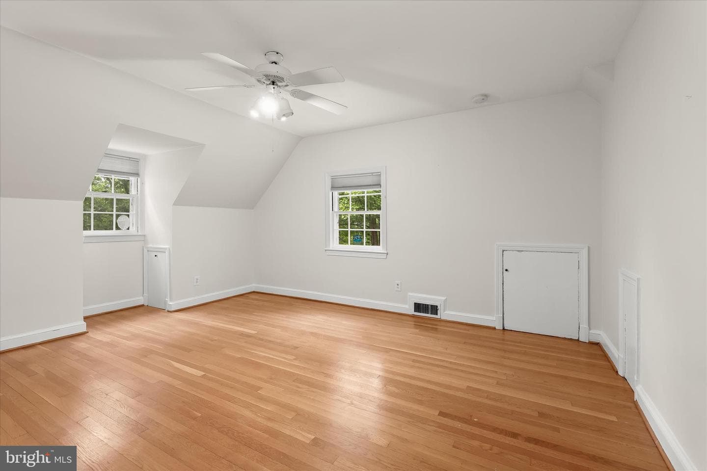4104 Woodberry Street photo 19