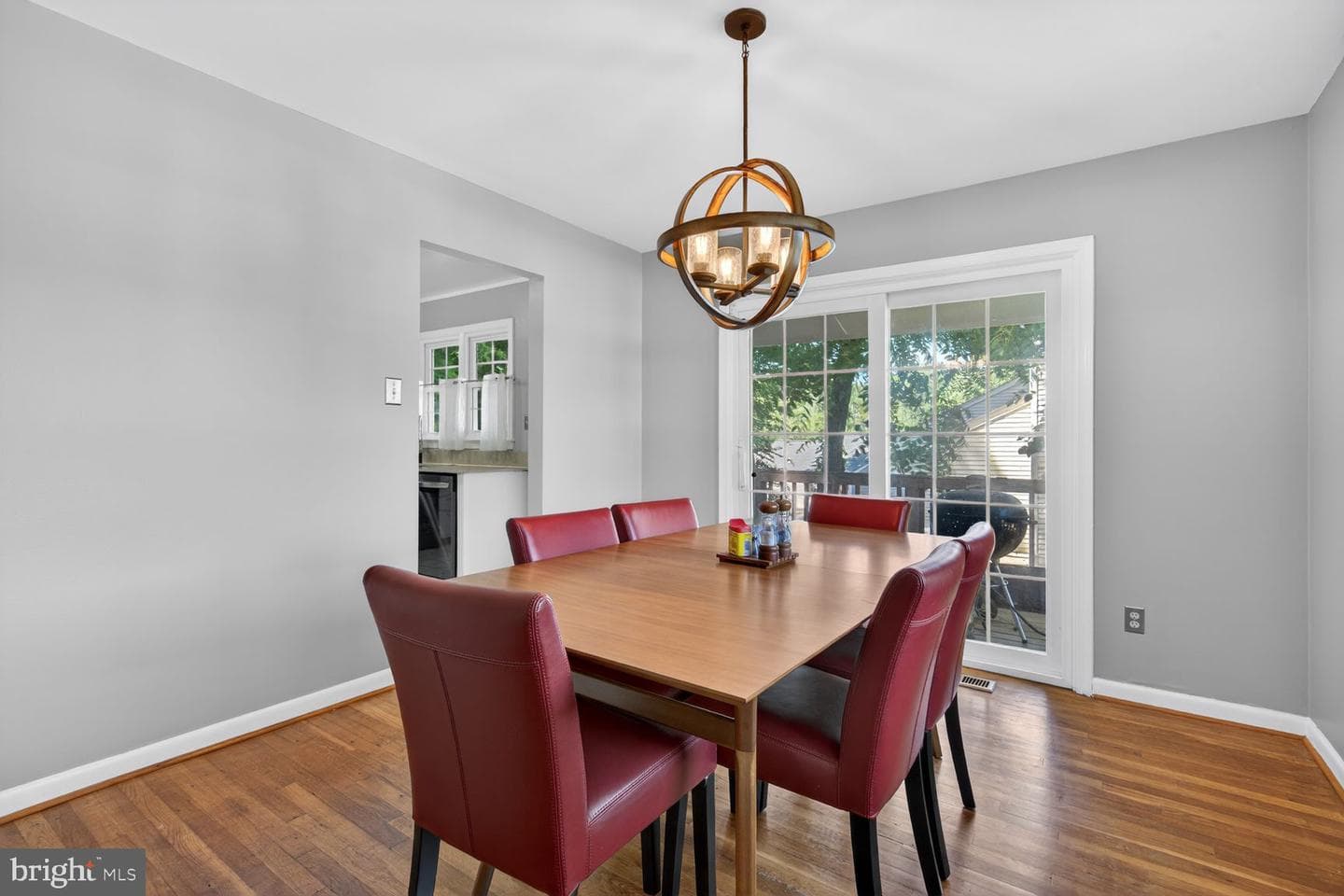 2422 Parkway photo 6