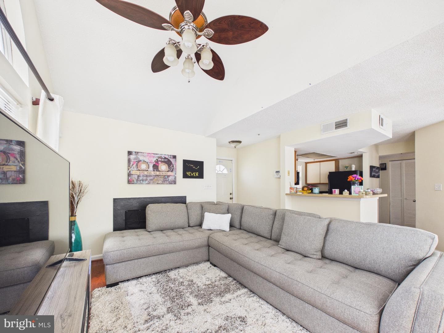 15819 Easthaven Court #210 photo 3