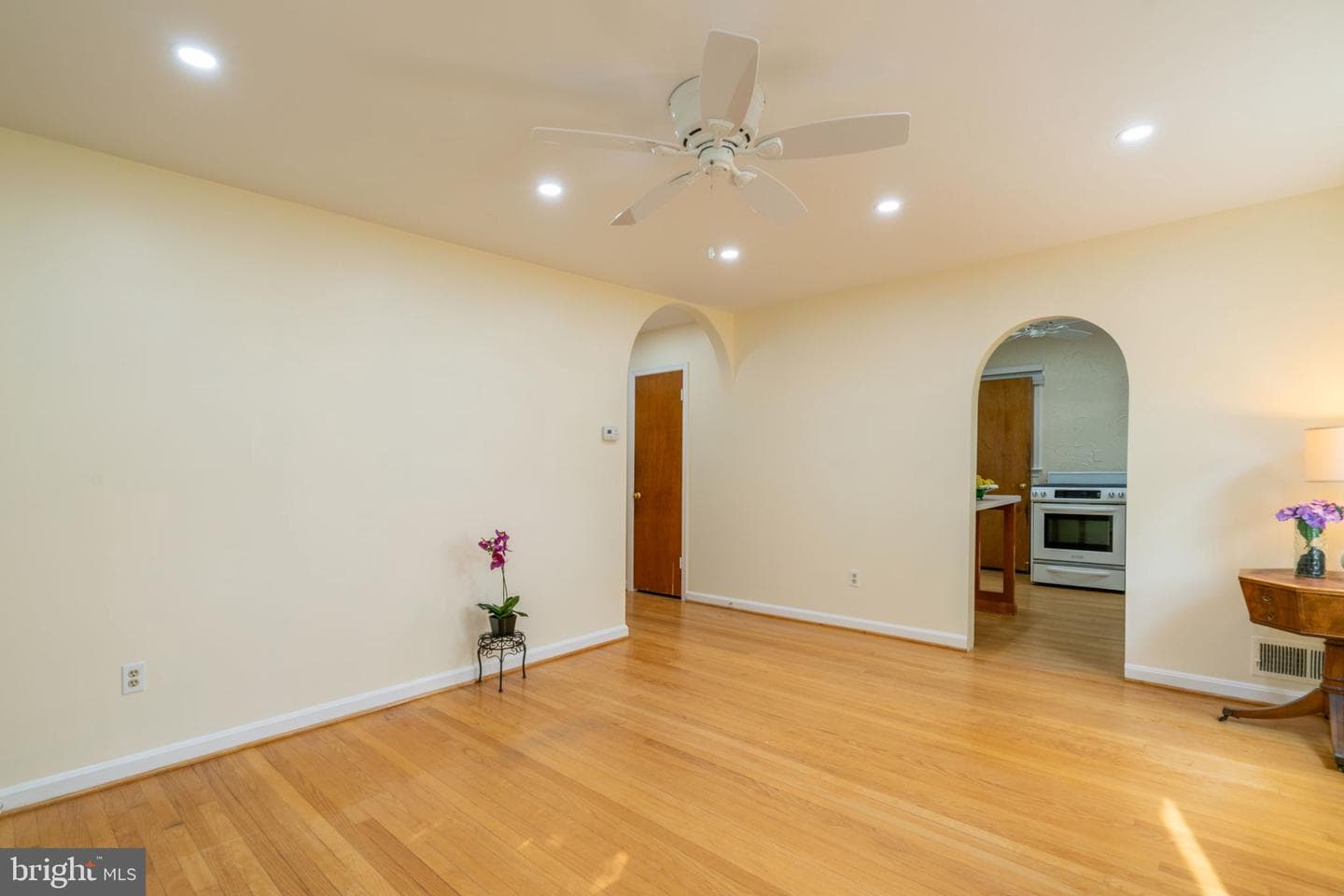 9205 49th Avenue photo 10