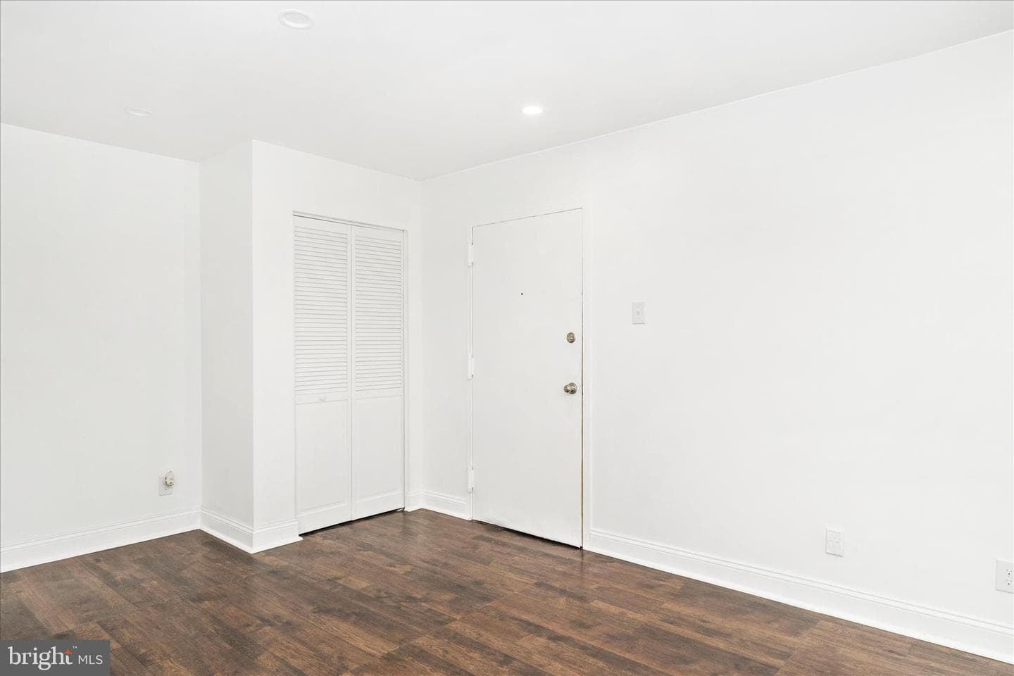 10125 Prince Place #103-11b photo 2