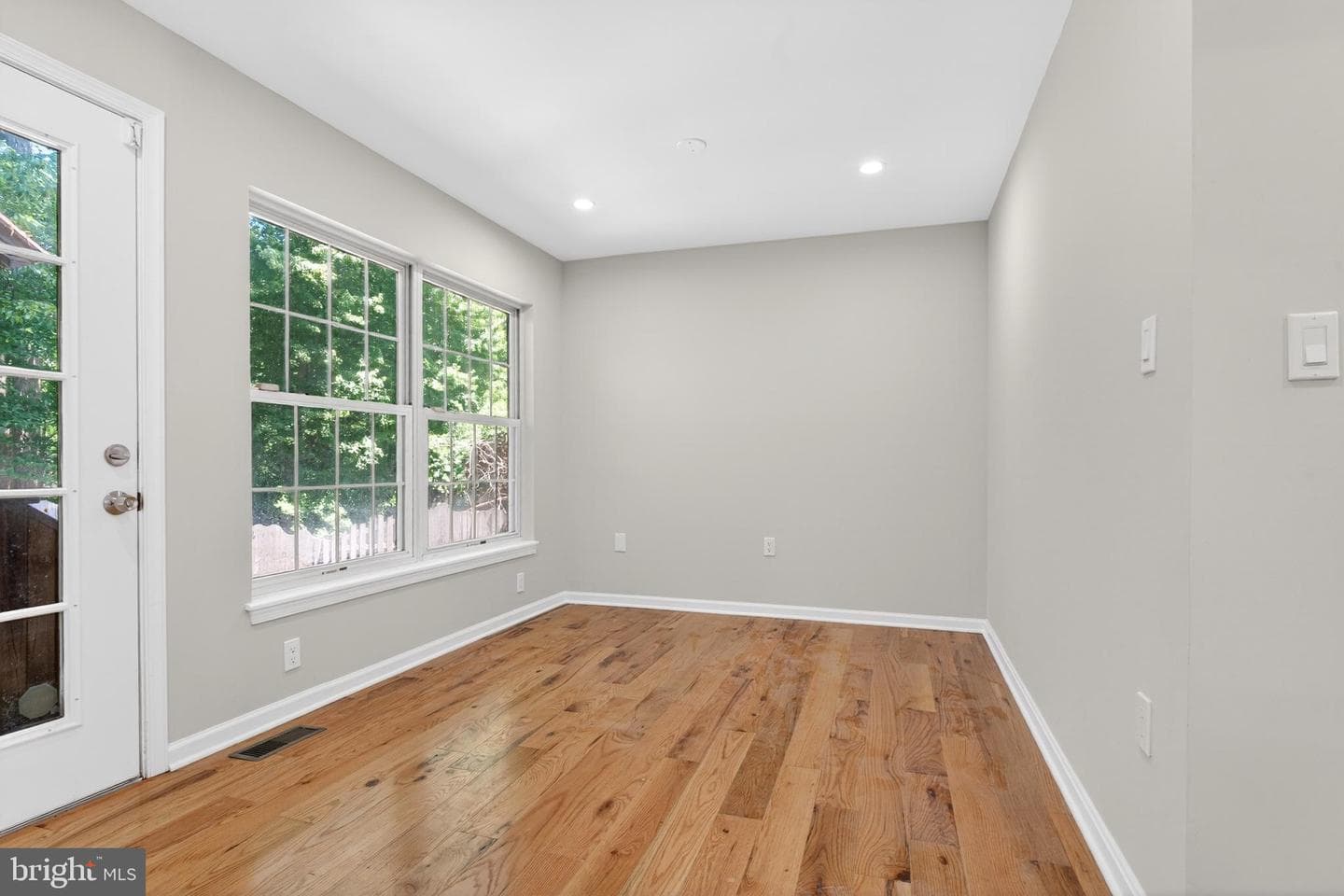 9312 Fox Run Drive photo 18