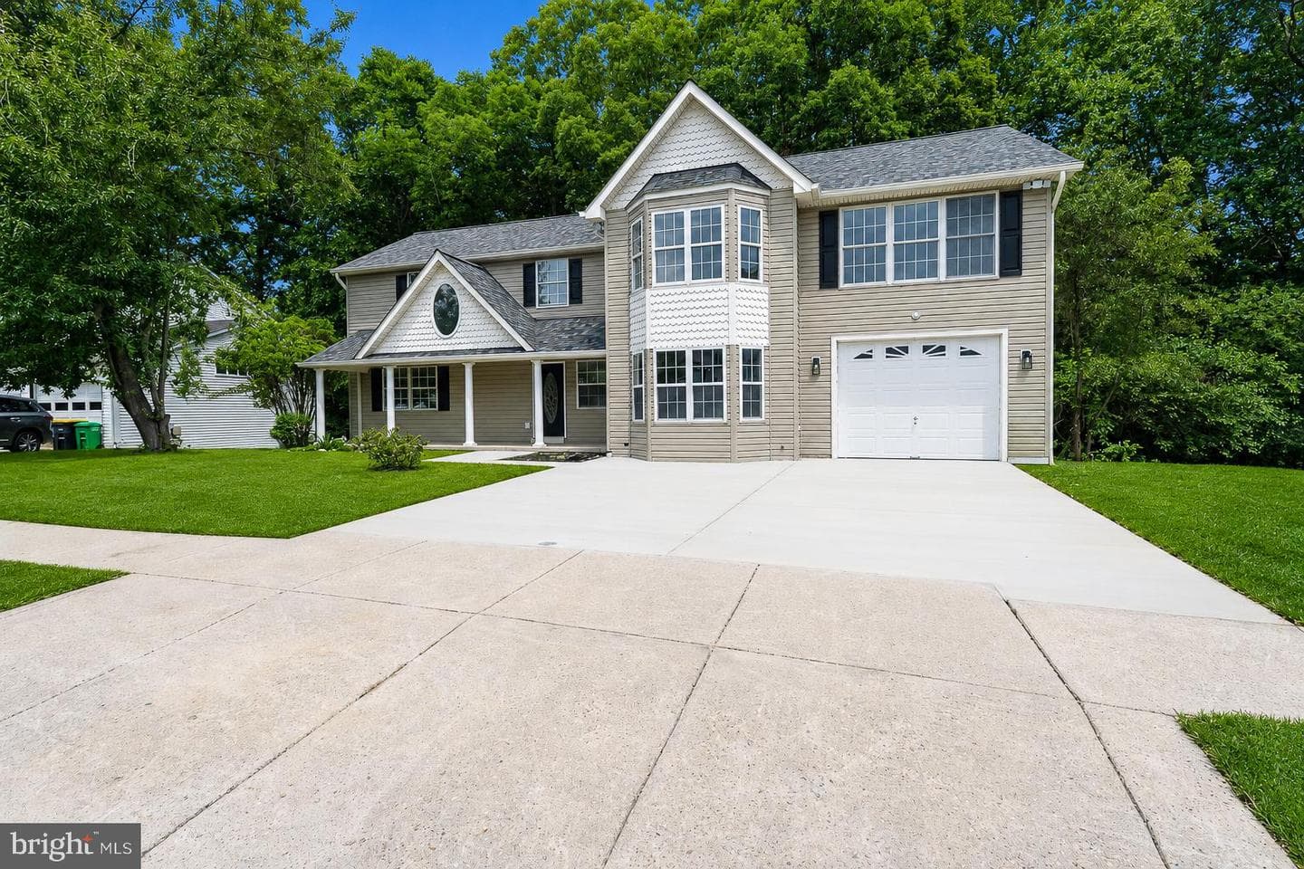 9312 Fox Run Drive photo 6
