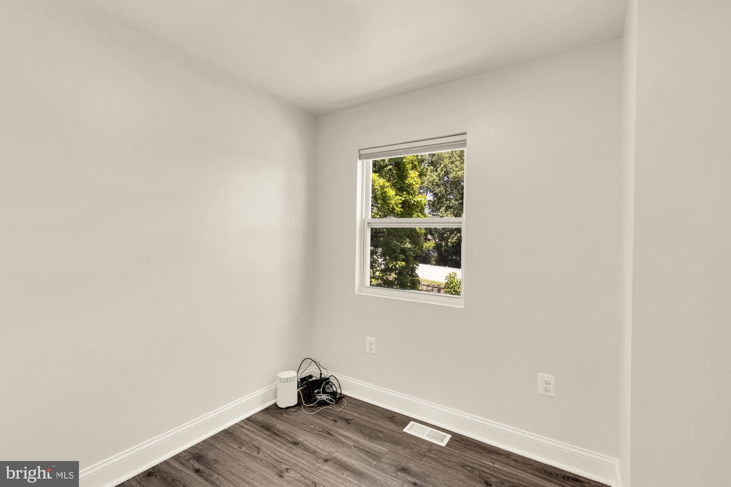 1002 58th Avenue photo 36