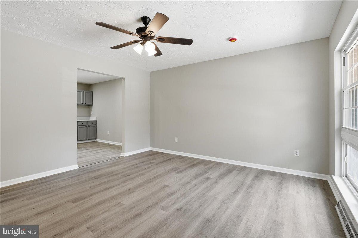 3012 Lumar Drive photo 3