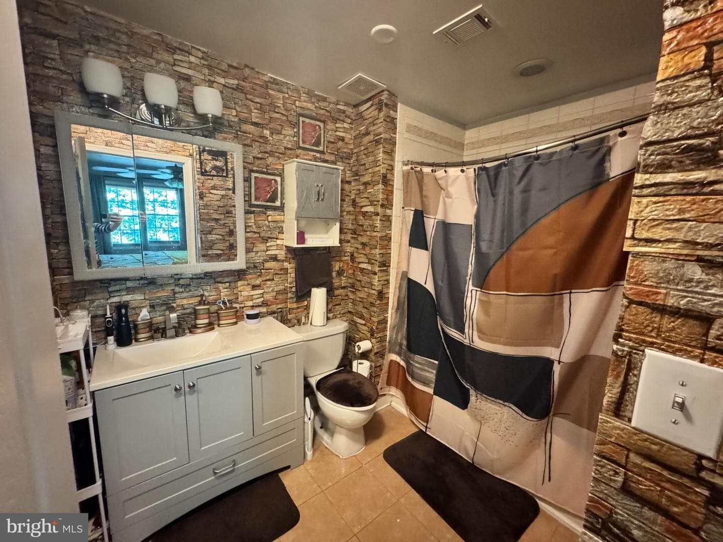 5959 Hil Mar Drive photo 11