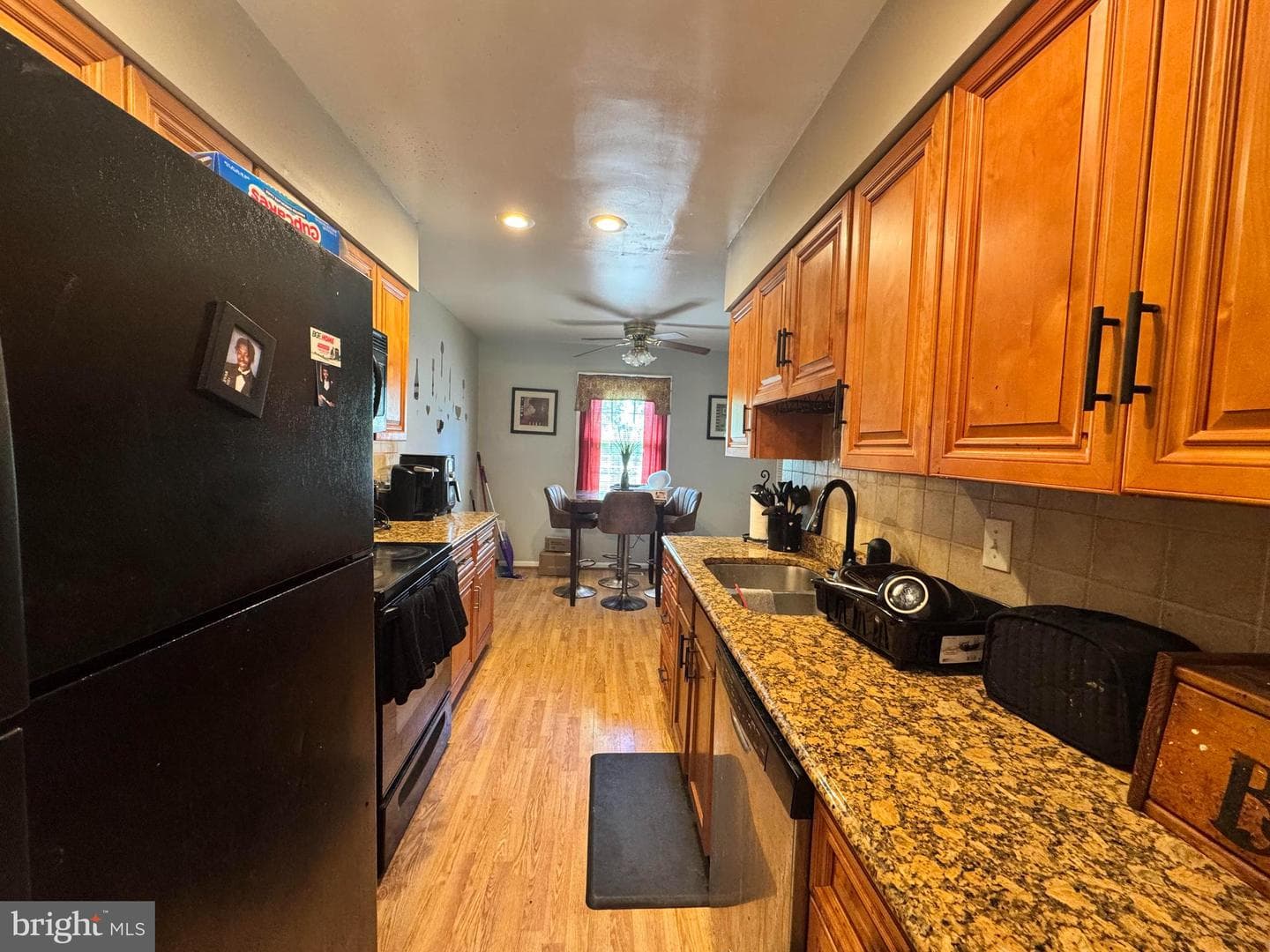 5959 Hil Mar Drive photo 5