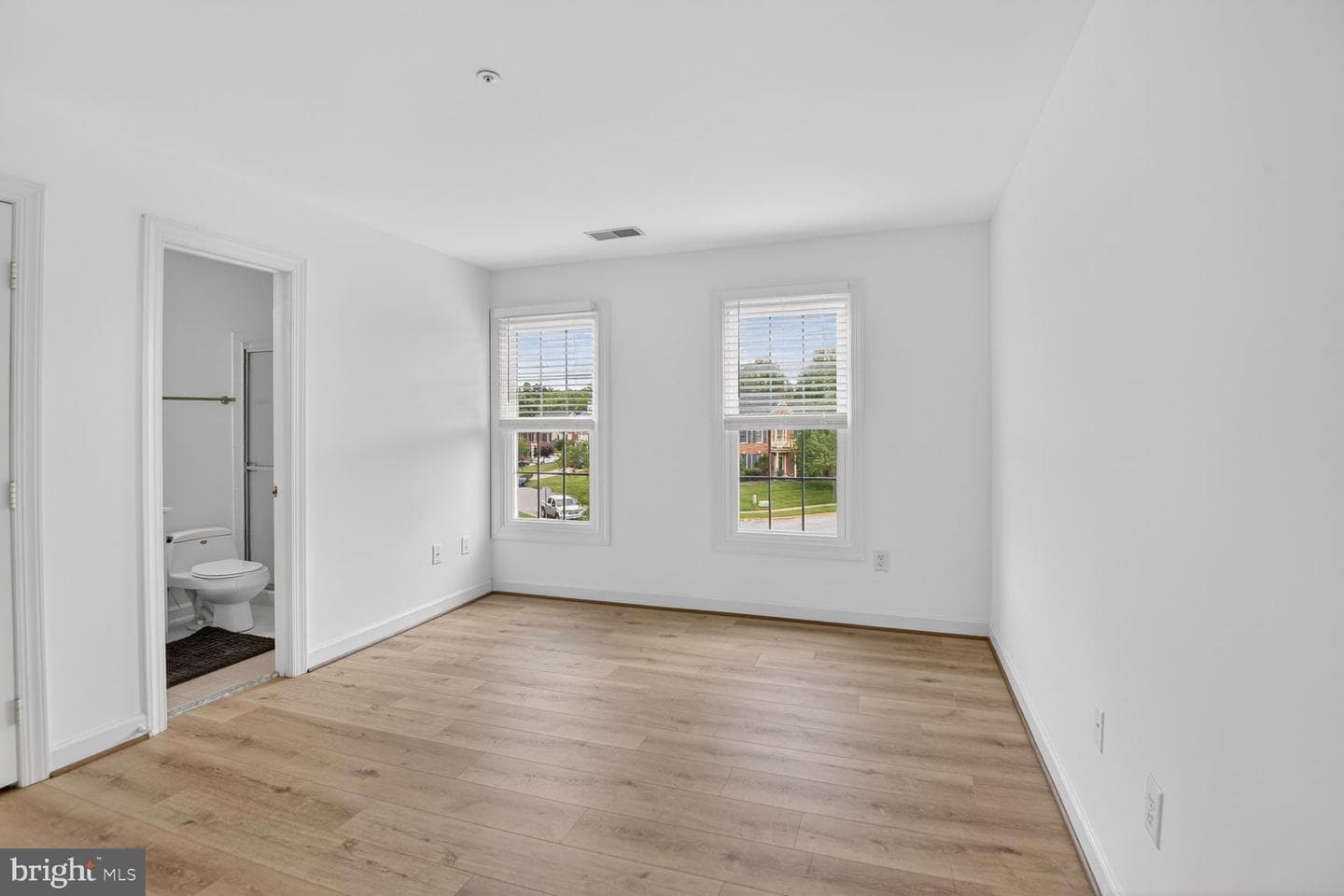11901 Shakespeare Court photo 41
