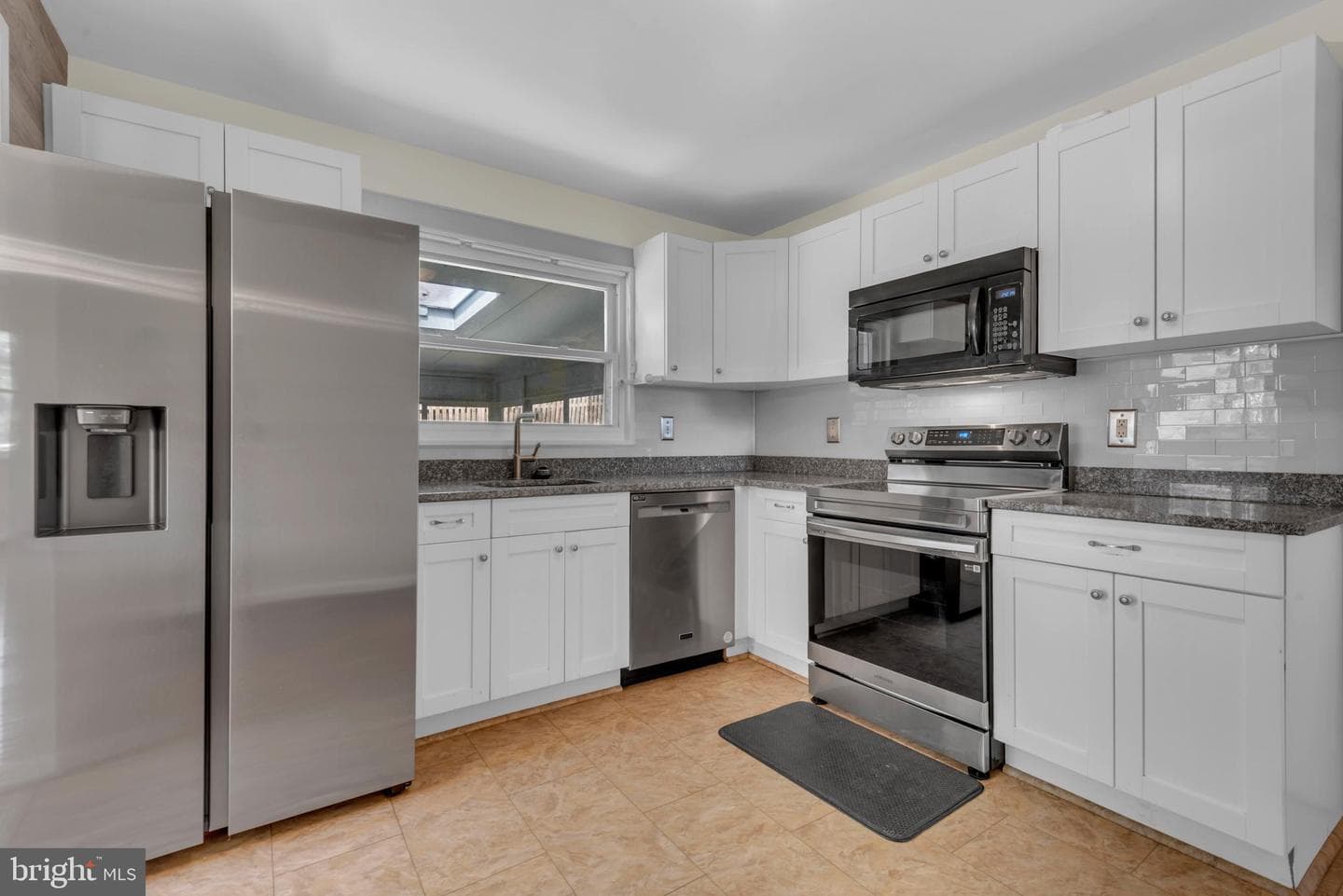 6004 Mustang Place photo 17