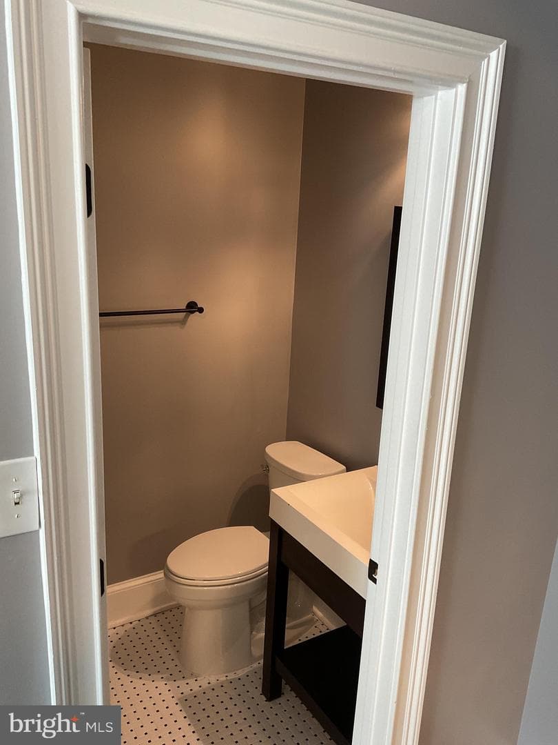 1701 Chinaberry Court photo 12