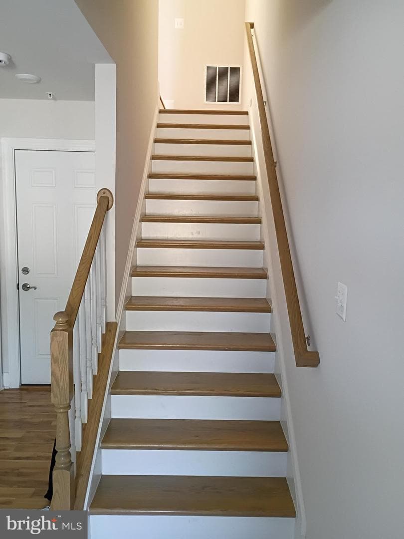 3525 Carnaby Street photo 6