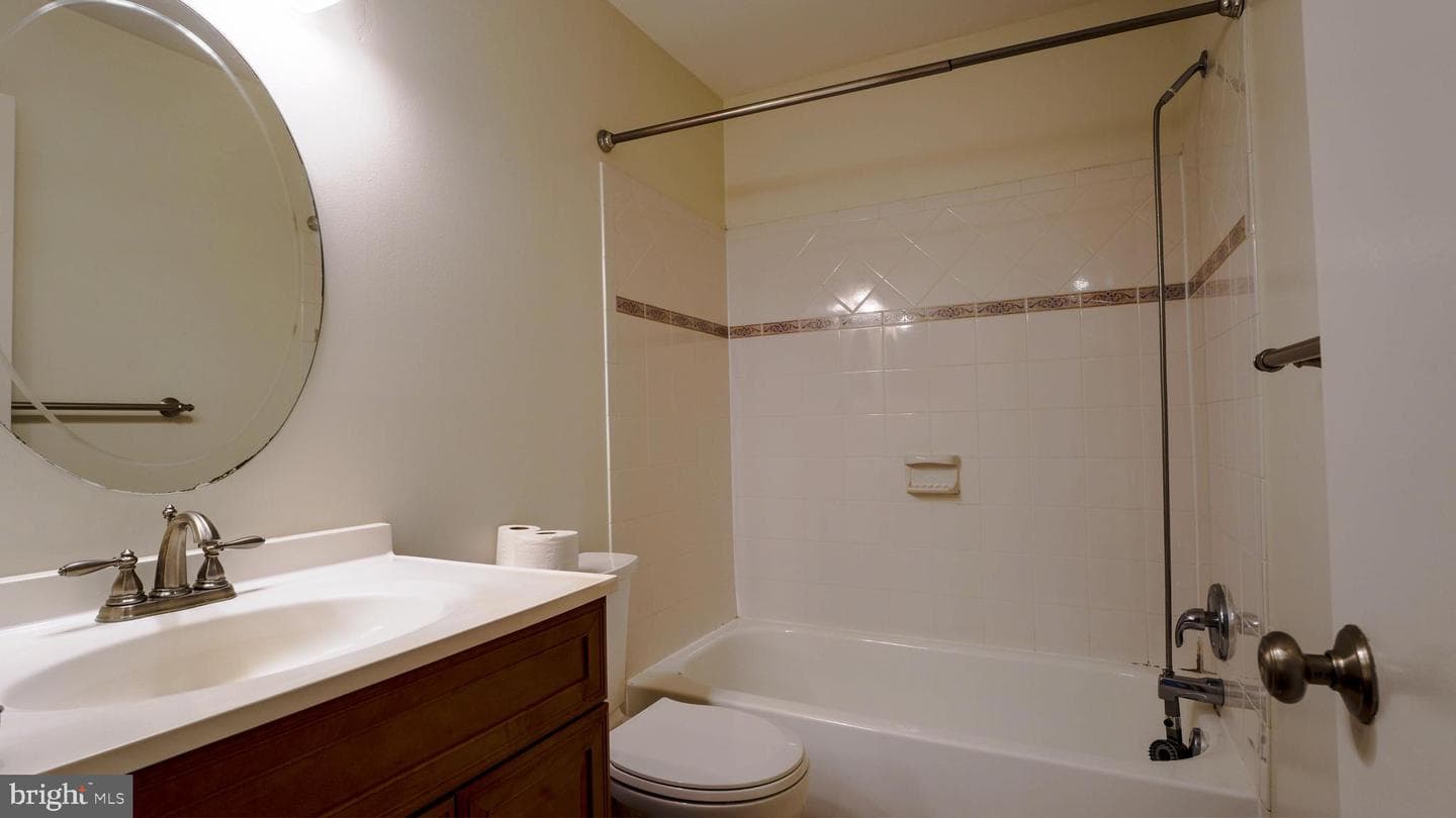 14109 William Street #16-B photo 18