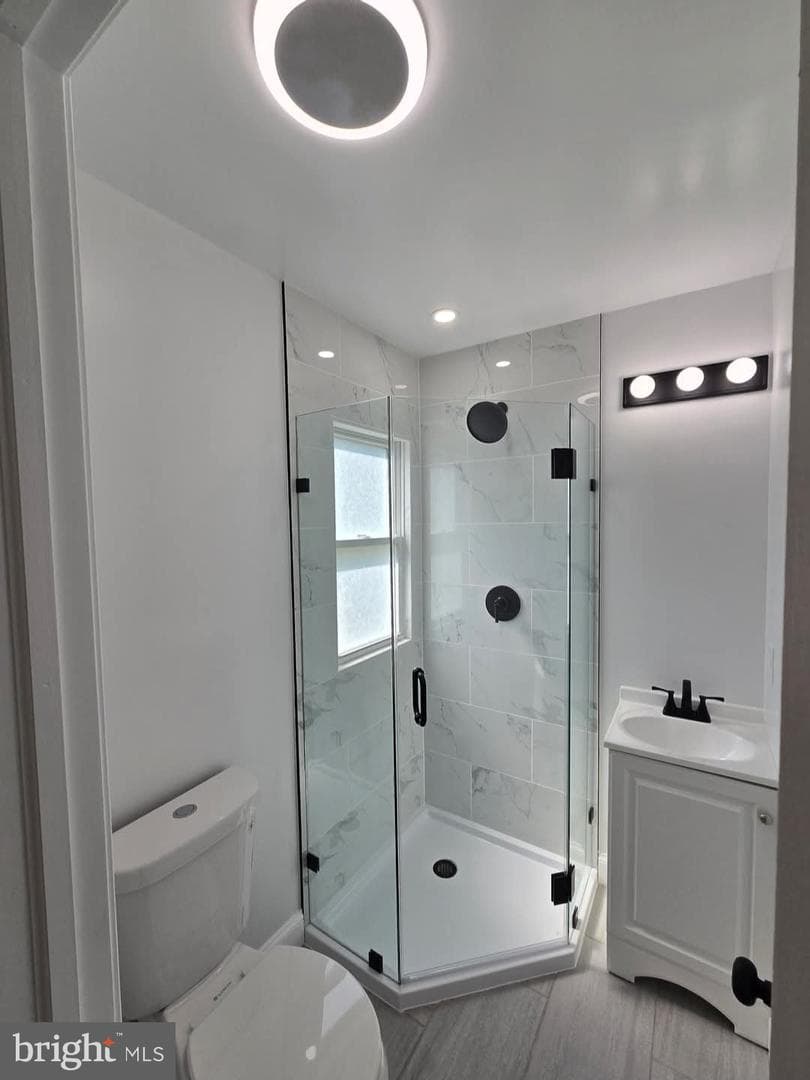 5633 Jamestown Road photo 40