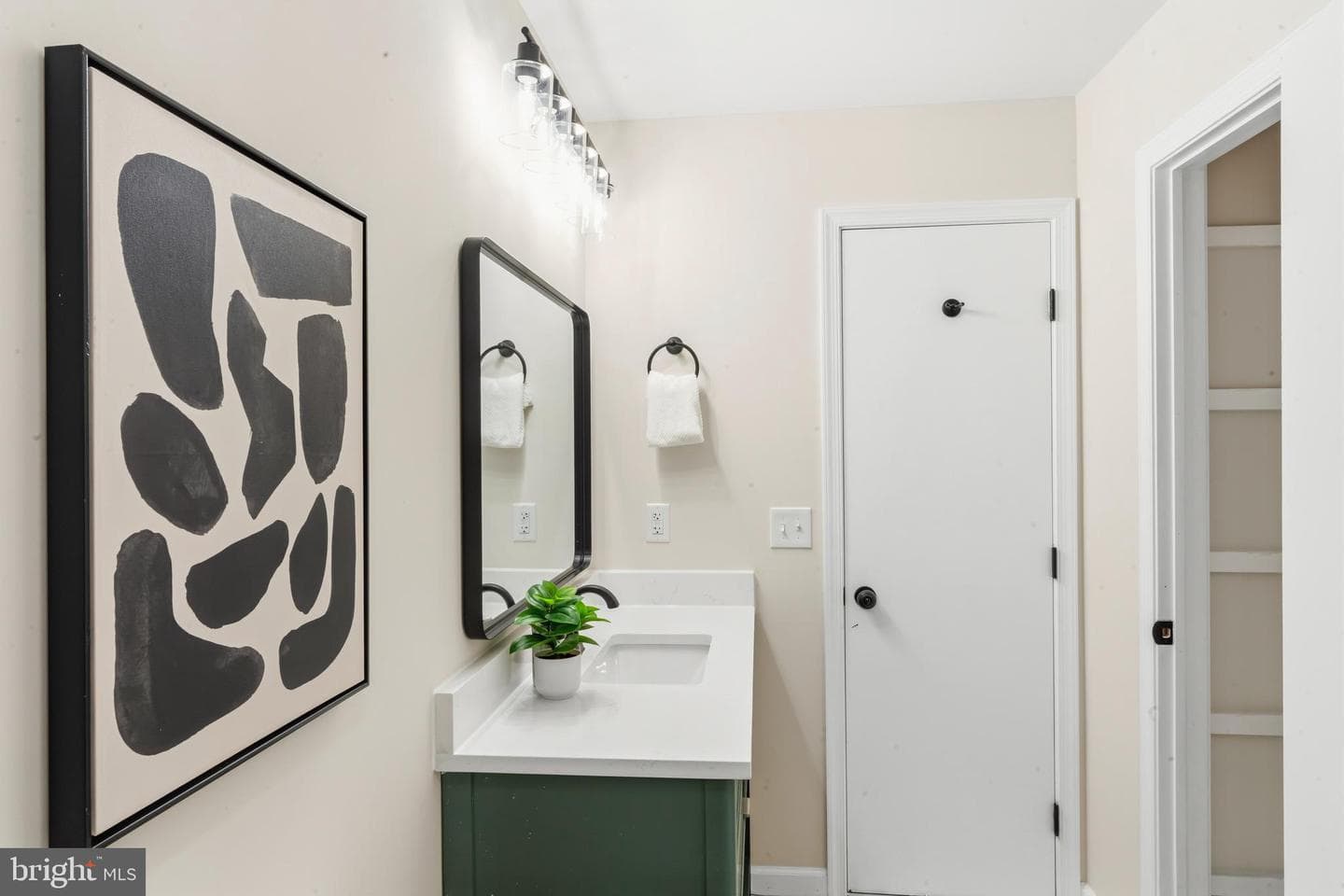 5303 Cumberland Street photo 24