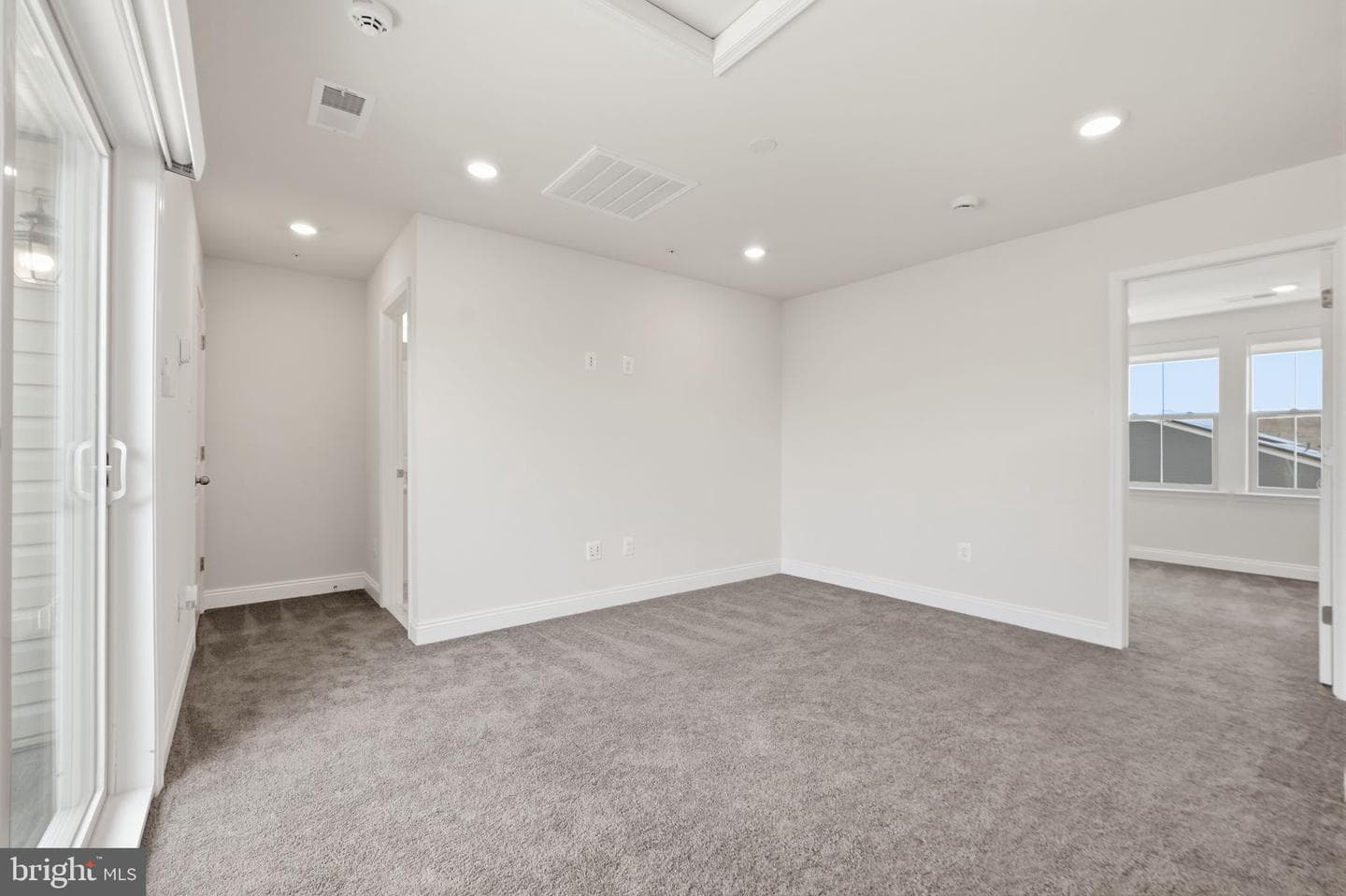 16428 Fife Way photo 35