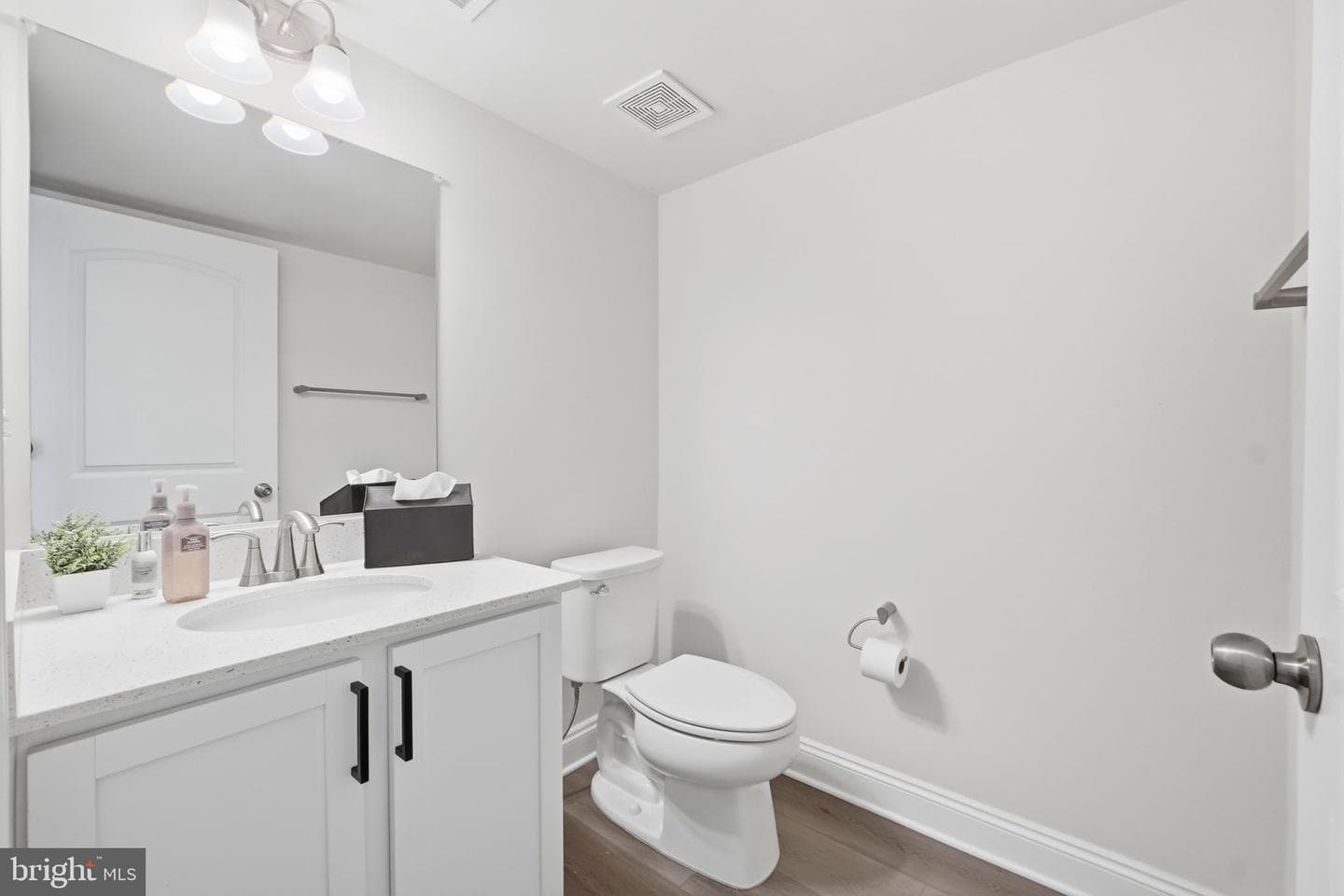 16428 Fife Way photo 46
