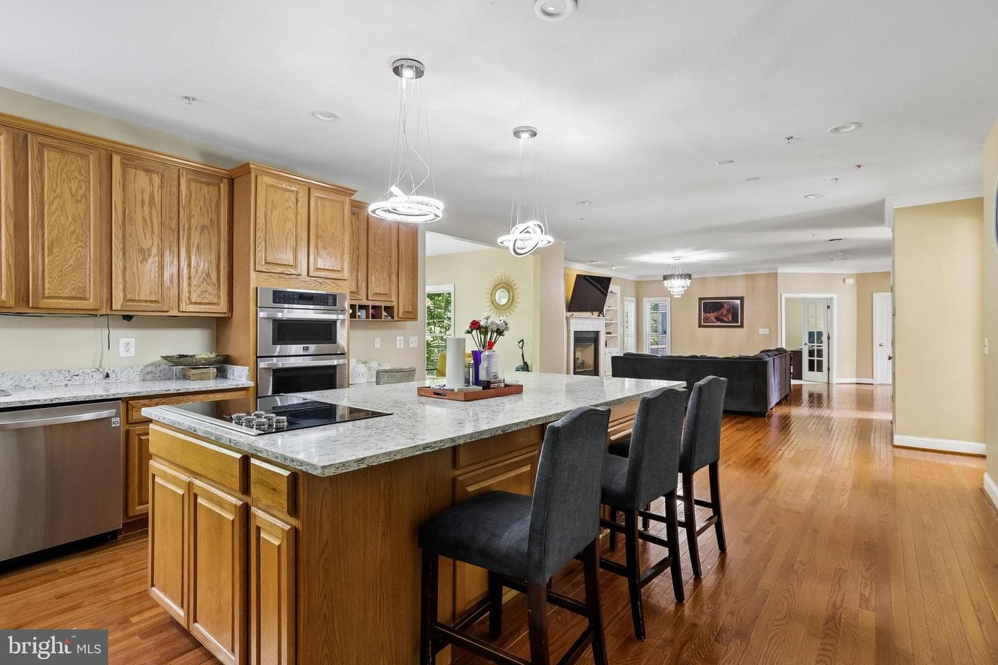 15428 Symondsbury Way photo 14