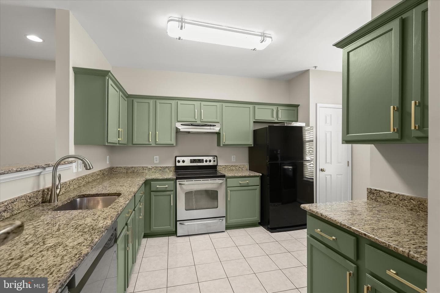 14705 Hampshire Hall Court #203 photo 24