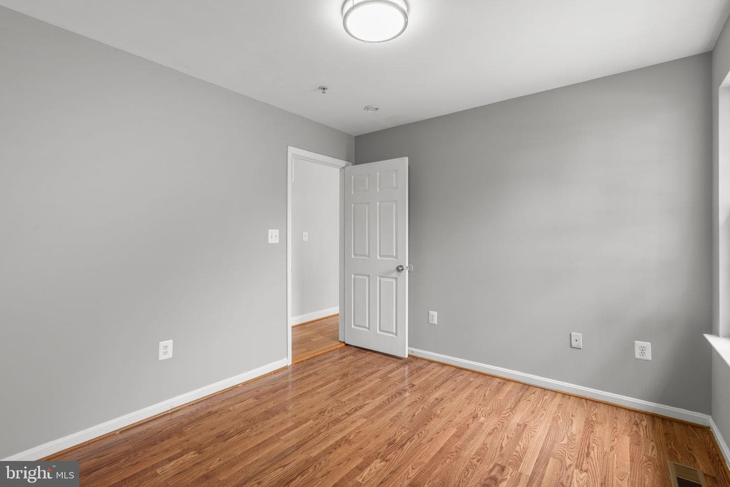 4513 Banner Street photo 17