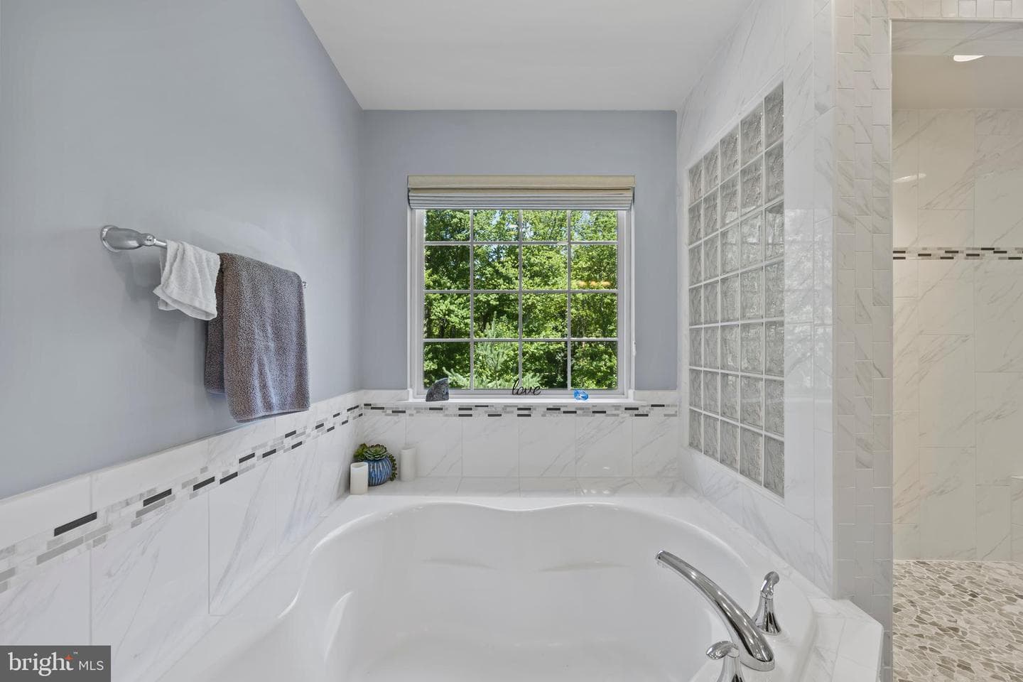 6102 Oglethorpe Mill Drive photo 37