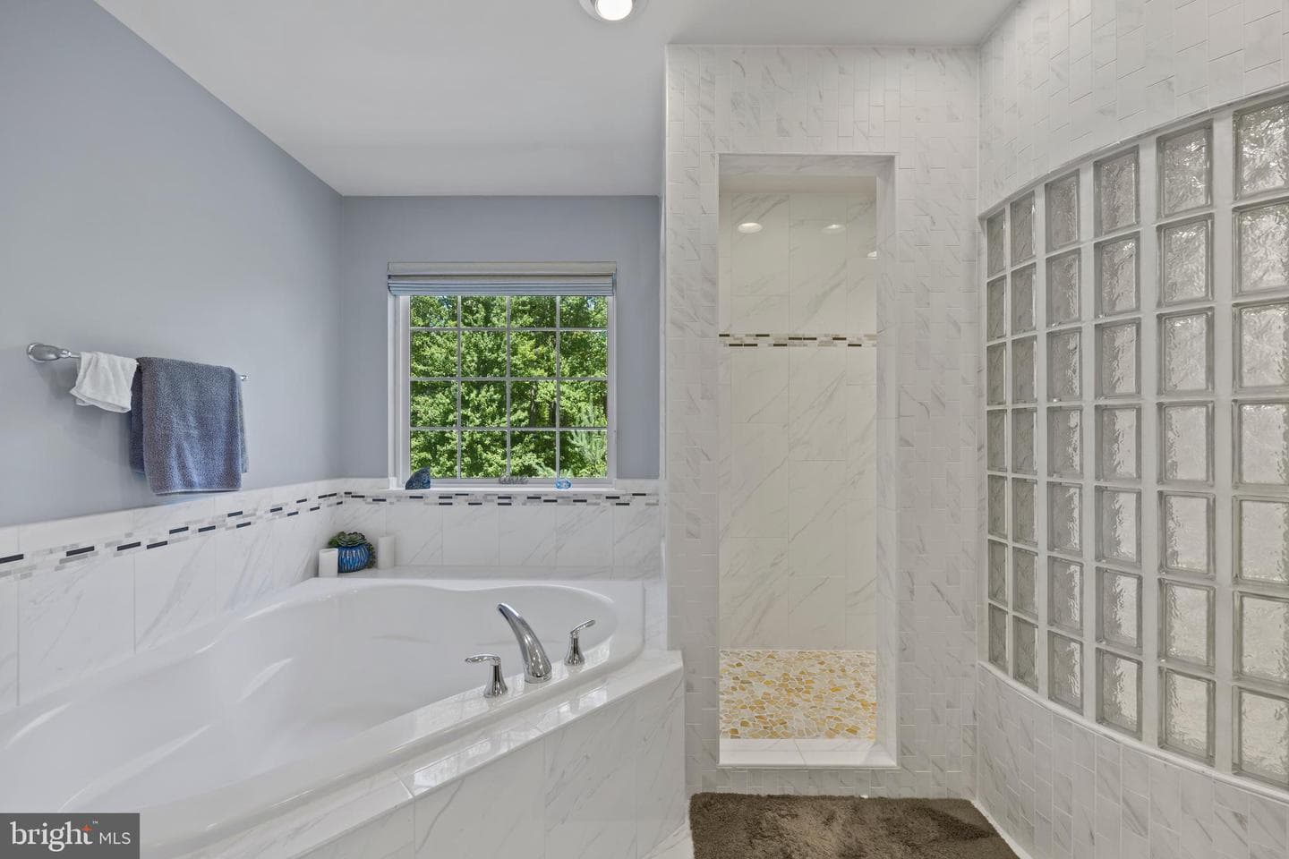 6102 Oglethorpe Mill Drive photo 38