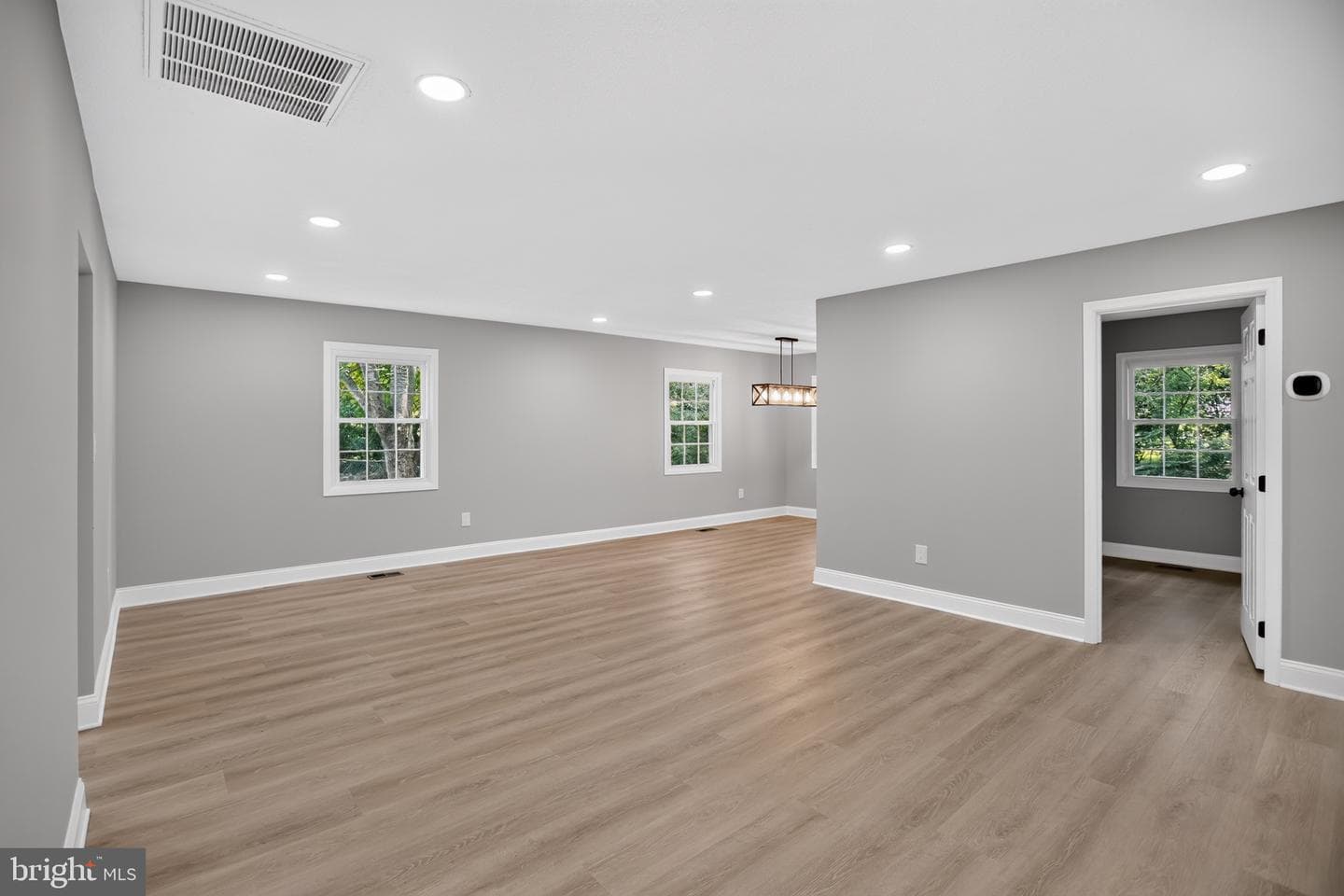 13121 Overbrook Lane photo 4