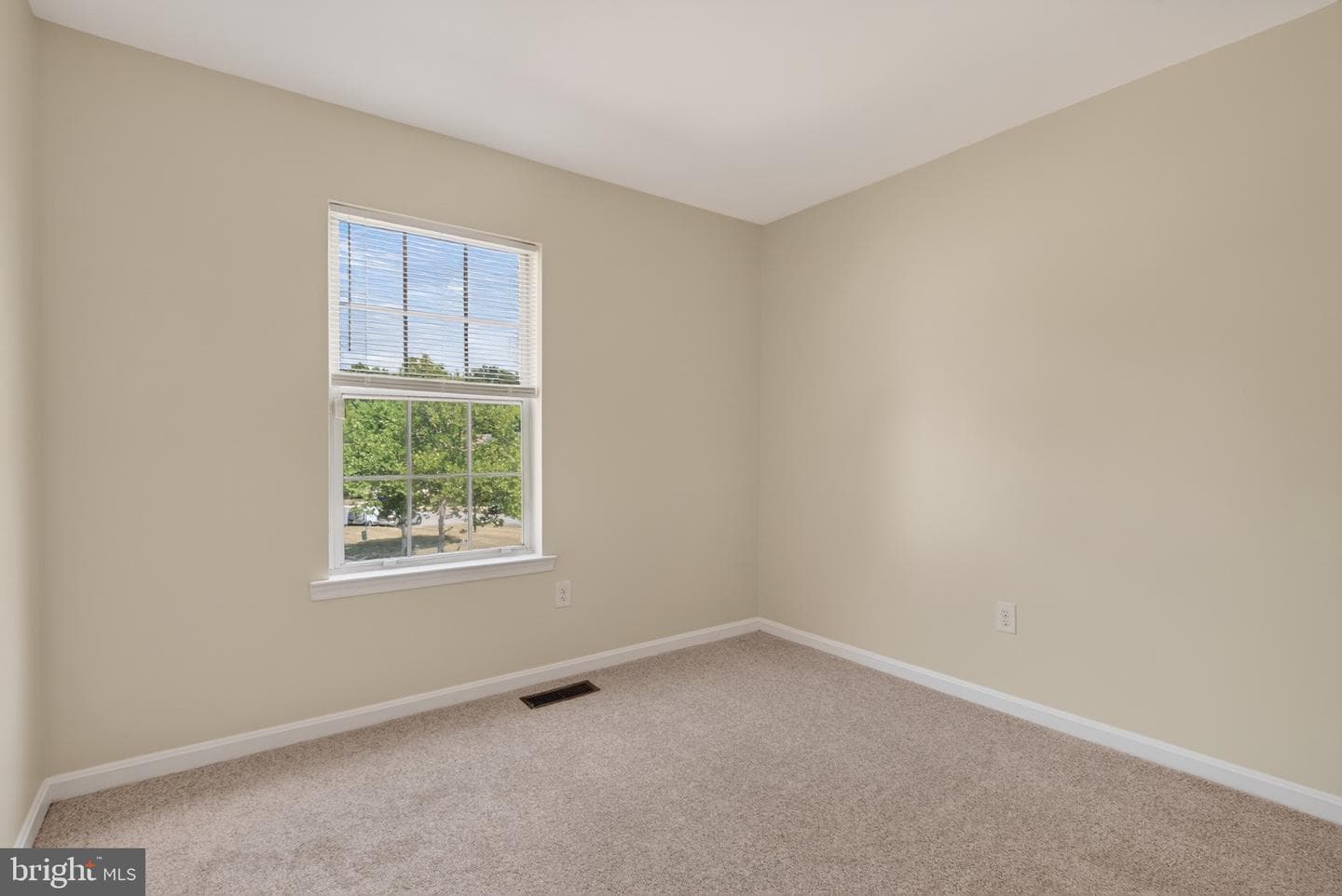 1806 Ryderwood photo 19