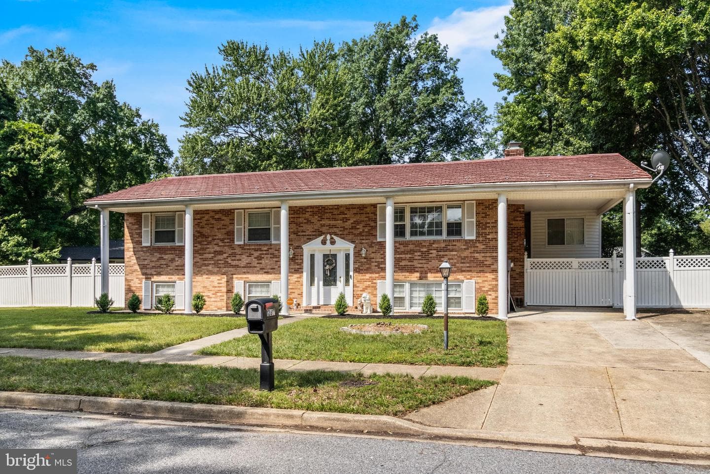 12817 Peace Drive photo 28