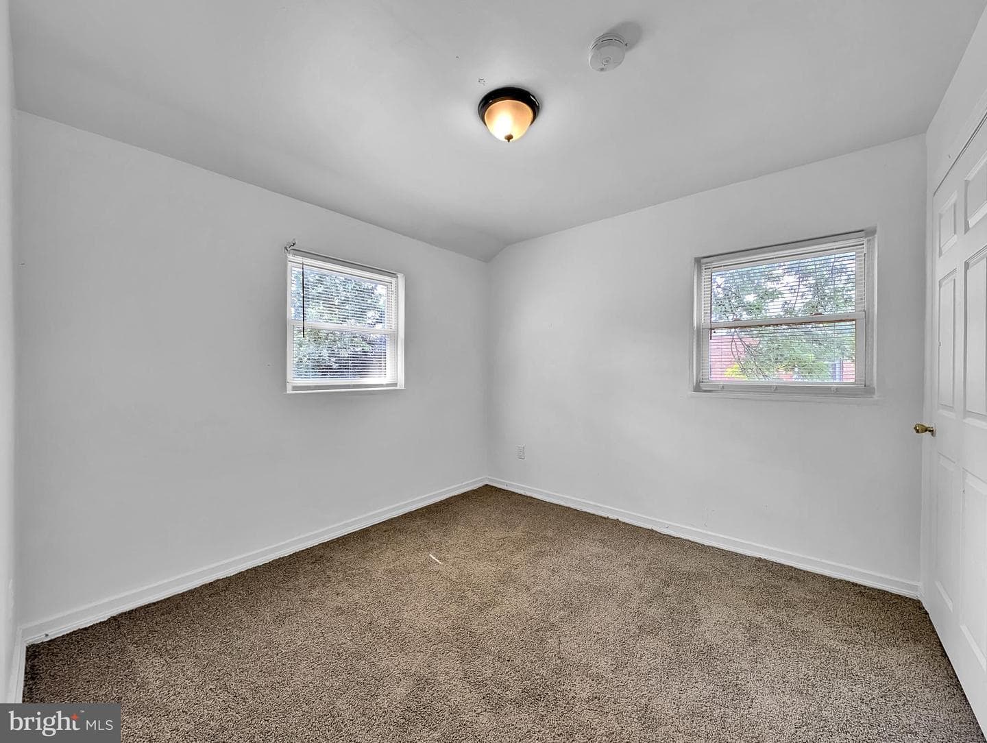 5540 60th Avenue photo 13
