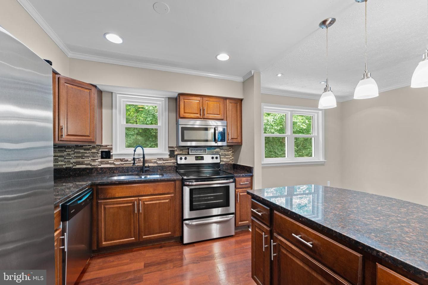 10401 Slocum Court photo 9