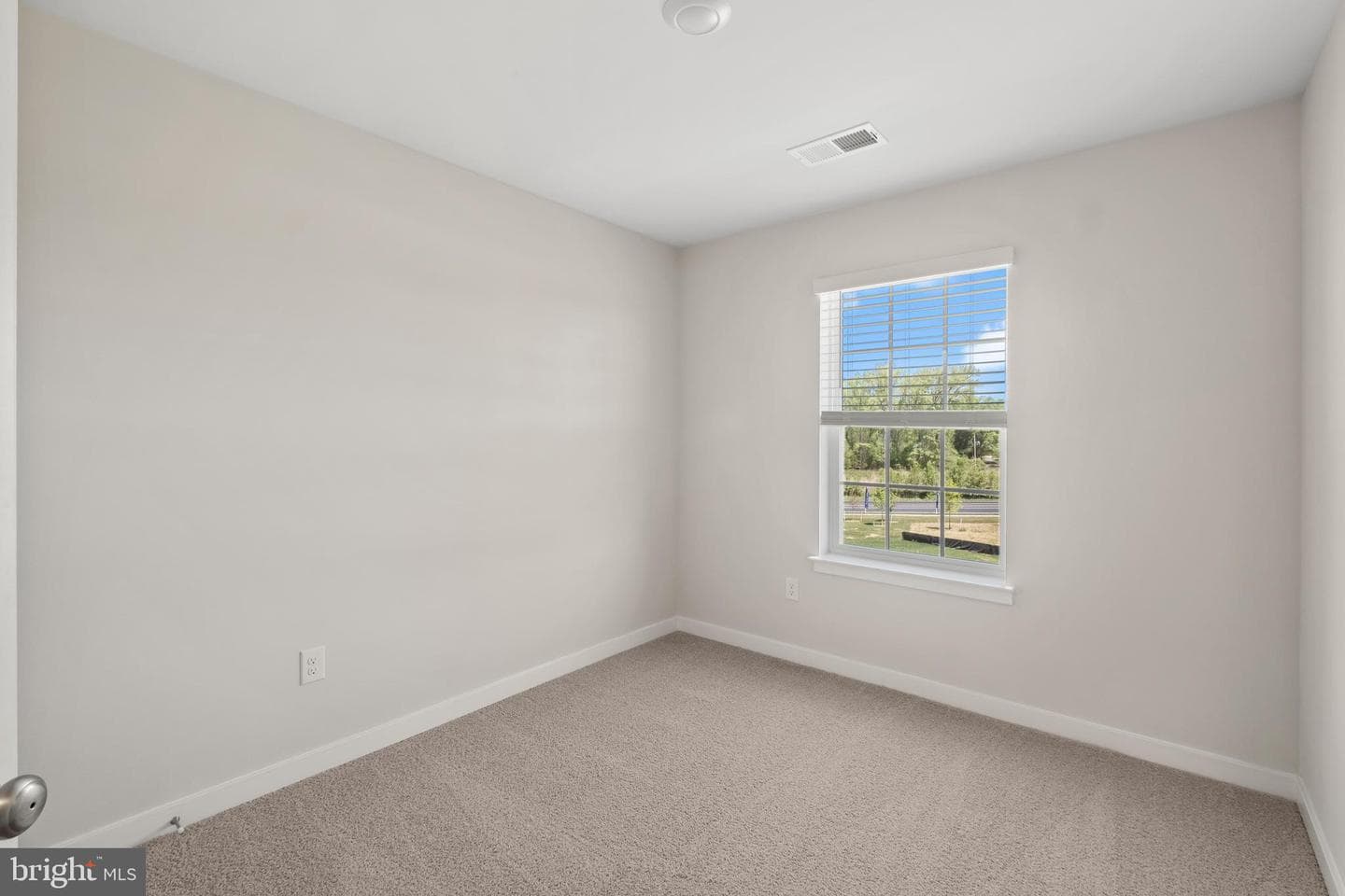 7531 Silver Thread Way photo 12