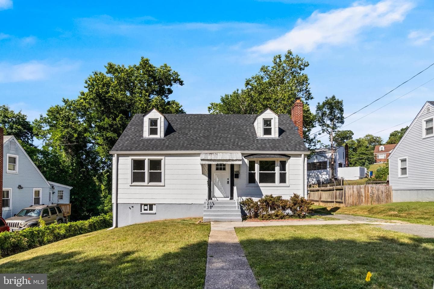 109 S Huron Drive photo 4