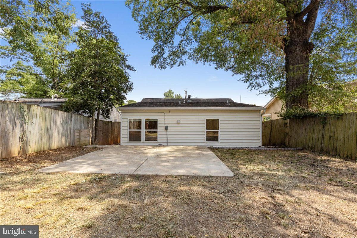 5031 Emo Street photo 36