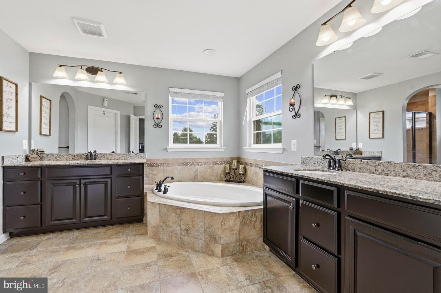 13807 Shannock Lane photo 35