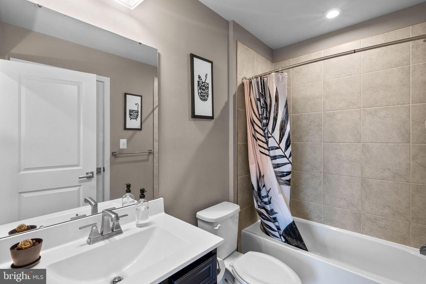 6100 Northwest Drive photo 21