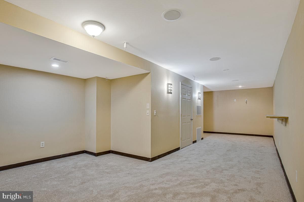 5209 Devonport Court photo 48