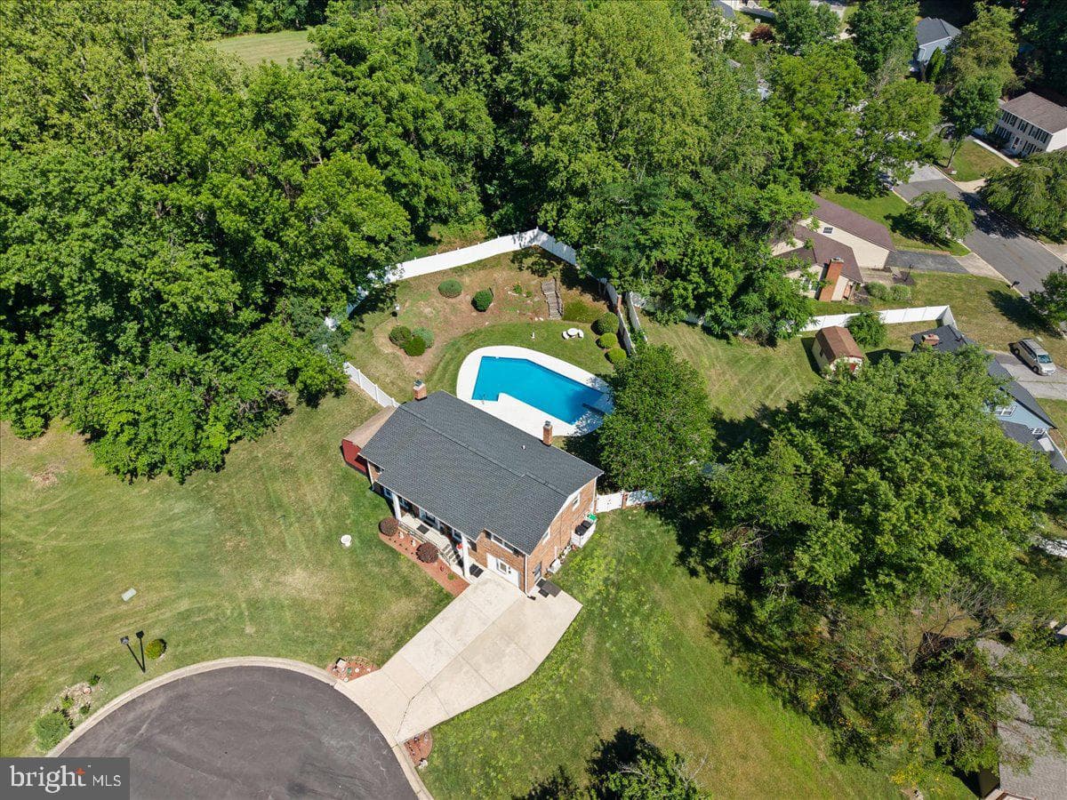 9202 Southmoor Court photo 39
