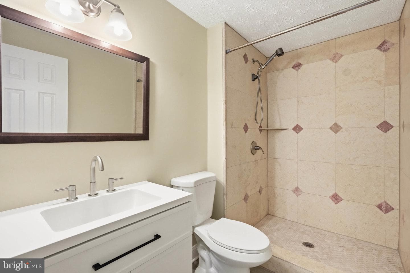 310 Shady Glen Drive photo 15