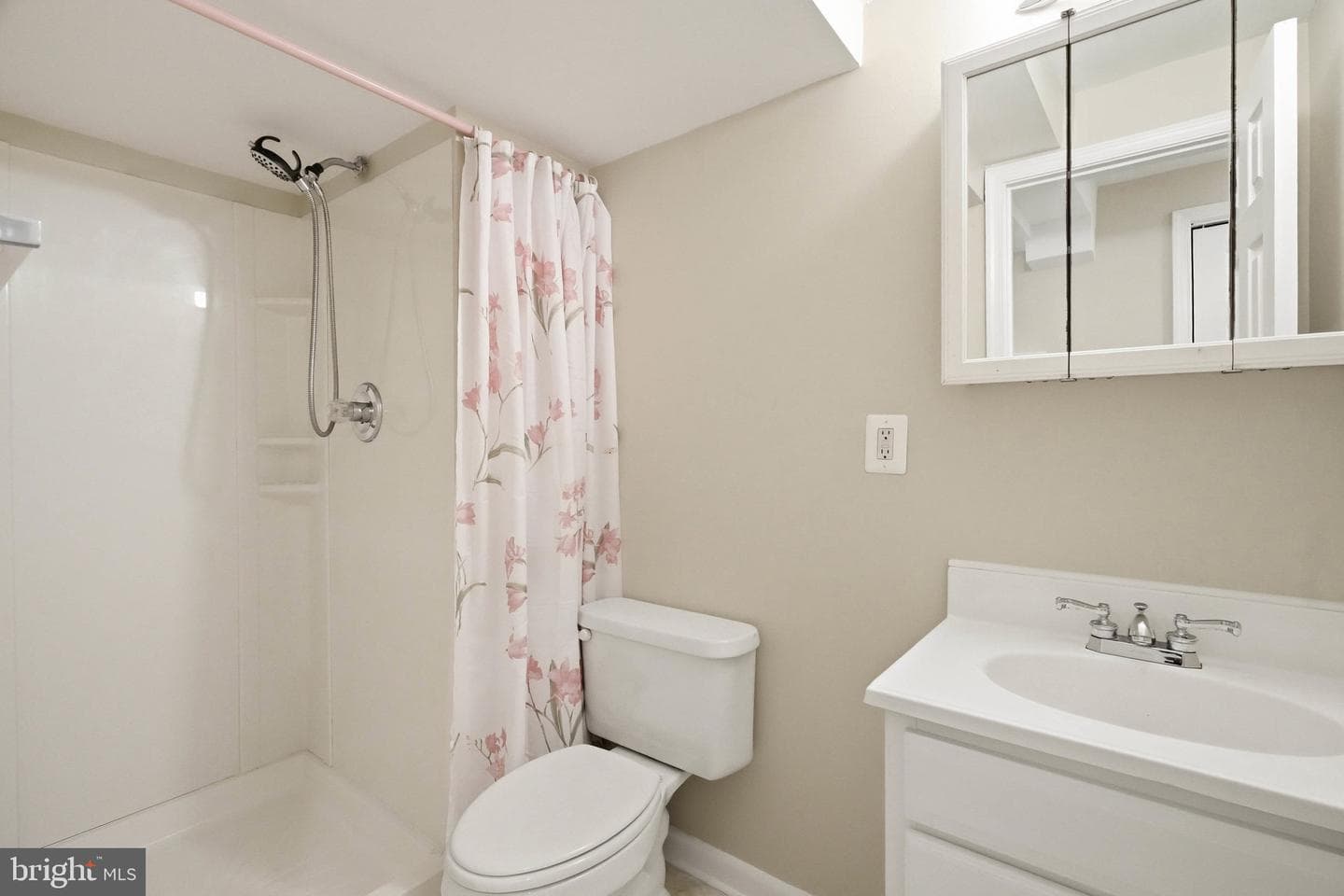 310 Shady Glen Drive photo 24