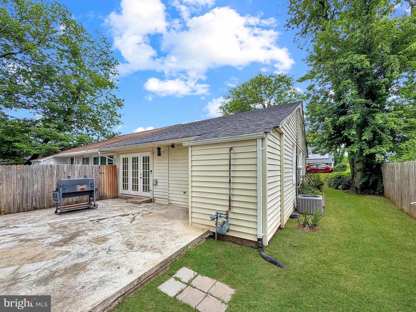 7749 Normandy Road photo 17