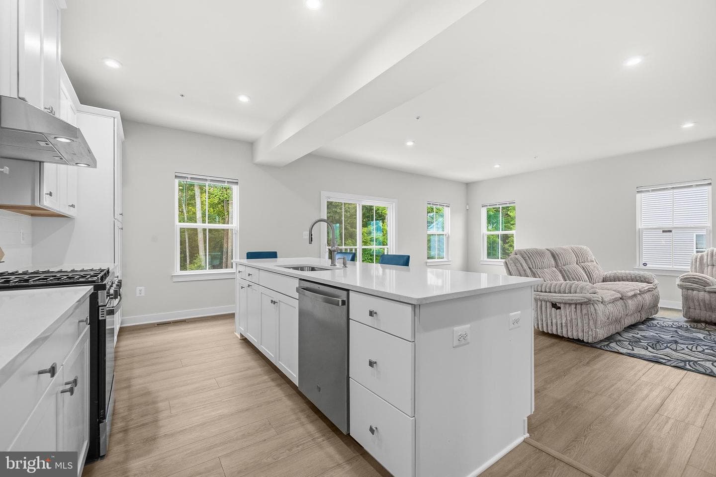 15550 Twin River Circle photo 18